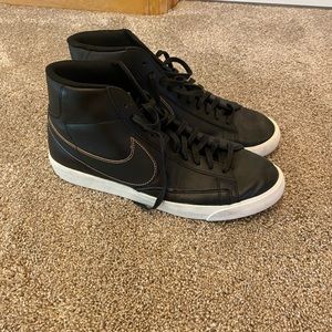 Lightly used Nike Blazer mid dark Patina size 11